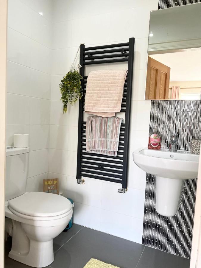 New Room @ Sean And Janes Ballycastle Bagian luar foto